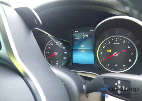 2019 Mercedes-Benz C 300 z USA, uszkodzony, nr VIN 55SWF8DB6KU290010